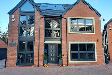 ‘Professionalism and quality’ hailed by homeowner as EYG’s flush casement windows chosen as part of major refurbishment project